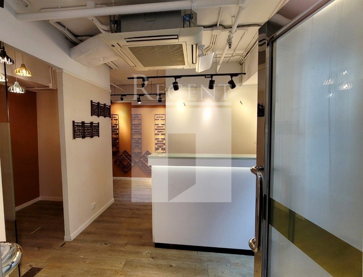 CHUNG FUNG COMMERCIAL BUILDING (松鳳商業大廈)